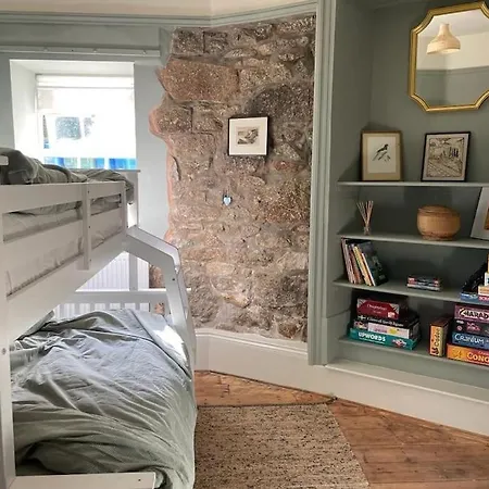 The Malt House Artists' Apartment Newlyn